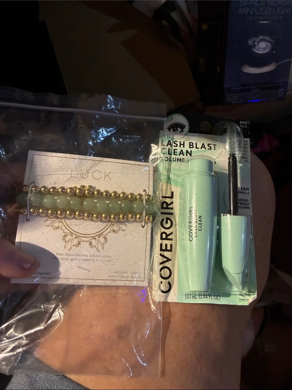 COVERGIRL Lash Blast Clean Mascara in Mint with Gold & Mint Beaded Bracelet Set